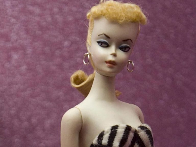 Quantos anos a Barbie tem? — Idade em Maio/2026
